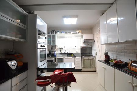 Casa de condomínio à venda com 204m², 4 quartos e 2 vagasCozinha