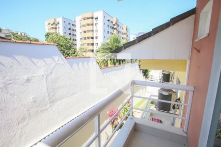 Casa à venda com 100m², 3 quartos e 1 vaga Casa à venda com 100m², 3 quartos e 1 vagaVaranda do Quarto 2