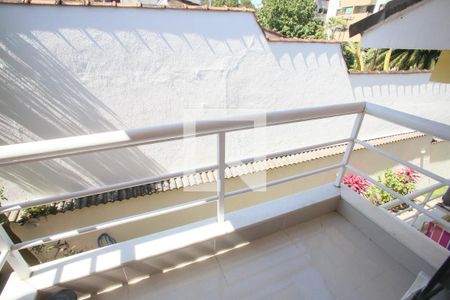 Casa à venda com 100m², 3 quartos e 1 vaga Casa à venda com 100m², 3 quartos e 1 vagaVaranda do Quarto 2