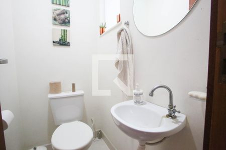 Casa à venda com 100m², 3 quartos e 1 vaga Casa à venda com 100m², 3 quartos e 1 vagaLavabo