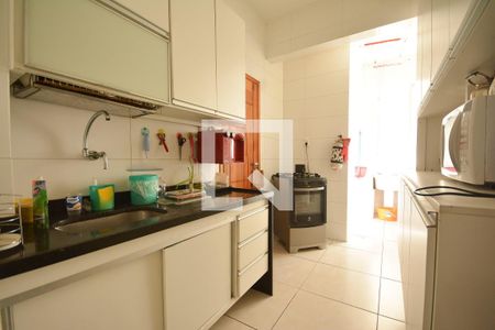 Apartamento à venda com 96m², 3 quartos e 1 vagaCozinha