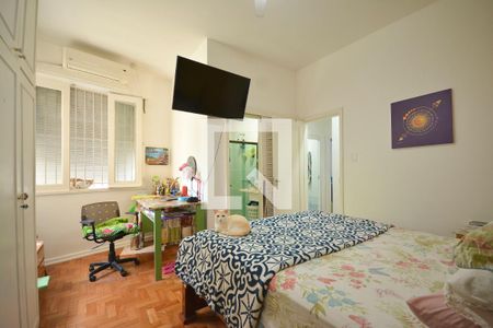 Apartamento à venda com 96m², 3 quartos e 1 vagaQuarto 3 com suite