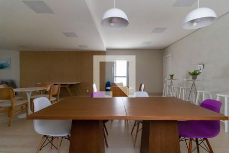 Apartamento à venda com 43m², 2 quartos e sem vagaÁrea comum - Salão de festas