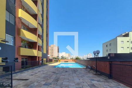 Apartamento à venda com 68m², 3 quartos e 2 vagas Apartamento à venda com 68m², 3 quartos e 2 vagasÁrea comum - Piscina