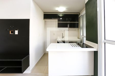 Sala/Cozinha de apartamento para alugar com 1 quarto, 50m² em Vila Andrade, São Paulo