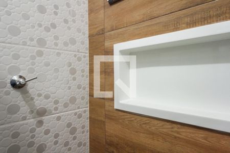Banheiro  de apartamento à venda com 1 quarto, 28m² em Vila Antonina, São Paulo