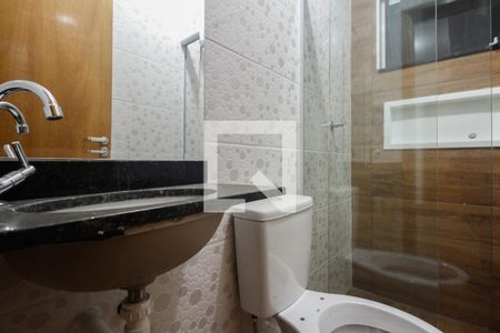 Banheiro  de apartamento à venda com 1 quarto, 28m² em Vila Antonina, São Paulo