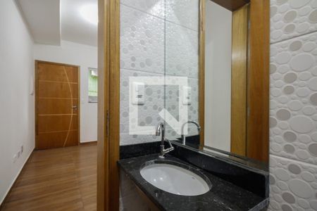Banheiro  de apartamento à venda com 1 quarto, 28m² em Vila Antonina, São Paulo