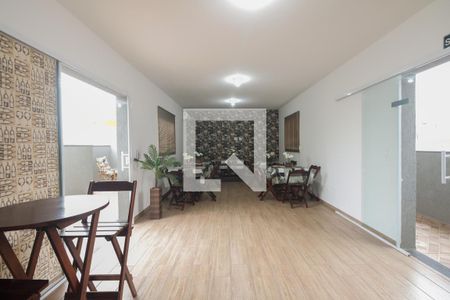 Apartamento à venda com 28m², 1 quarto e sem vaga Apartamento à venda com 28m², 1 quarto e sem vagaCondomínio - Salão de festas