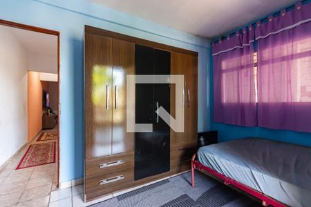 Casa à venda com 130m², 4 quartos e 2 vagasQuarto 4