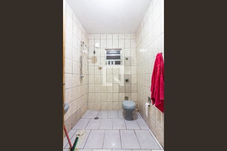 Casa à venda com 130m², 4 quartos e 2 vagasBanheiro