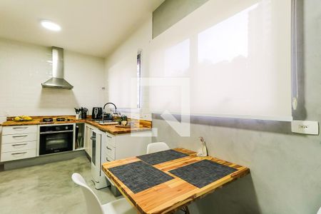Apartamento à venda com 170m², 3 quartos e 3 vagas Apartamento à venda com 170m², 3 quartos e 3 vagasCozinha