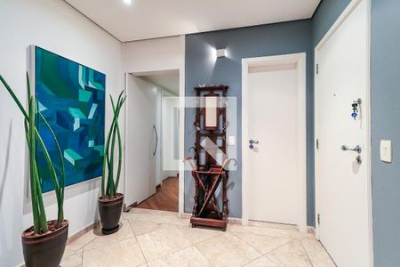 Apartamento à venda com 170m², 3 quartos e 3 vagas Apartamento à venda com 170m², 3 quartos e 3 vagasHall de Entrada