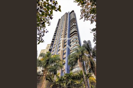 Apartamento à venda com 170m², 3 quartos e 3 vagas Apartamento à venda com 170m², 3 quartos e 3 vagasFachada