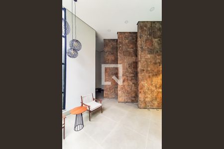 Apartamento à venda com 170m², 3 quartos e 3 vagas Apartamento à venda com 170m², 3 quartos e 3 vagasÁrea Comum - Hall Social