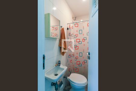 Apartamento à venda com 170m², 3 quartos e 3 vagas Apartamento à venda com 170m², 3 quartos e 3 vagasÁrea de Serviço - Banheiro