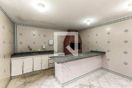 Apartamento à venda com 170m², 3 quartos e 3 vagas Apartamento à venda com 170m², 3 quartos e 3 vagasÁrea Comum - Churrasqueira