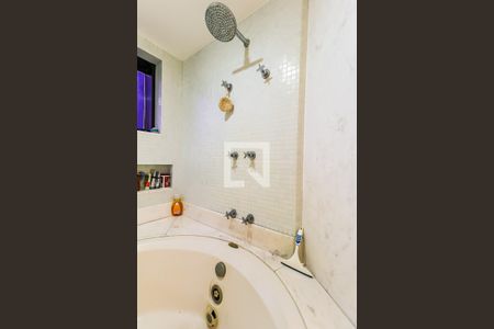 Apartamento à venda com 170m², 3 quartos e 3 vagas Apartamento à venda com 170m², 3 quartos e 3 vagasBanheiro da Suíte Master