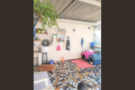 Casa à venda com 172m², 3 quartos e 2 vagas