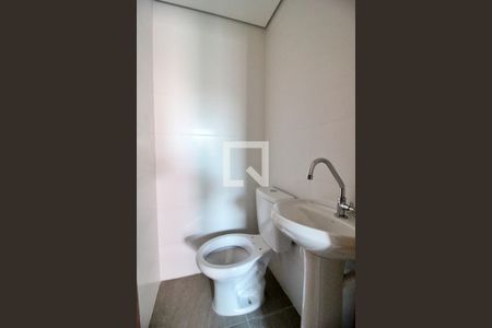 Apartamento à venda com 106m², 2 quartos e 2 vagasBanheiro de Serviço