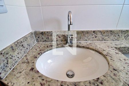 Apartamento à venda com 106m², 2 quartos e 2 vagasBanheiro da Suíte