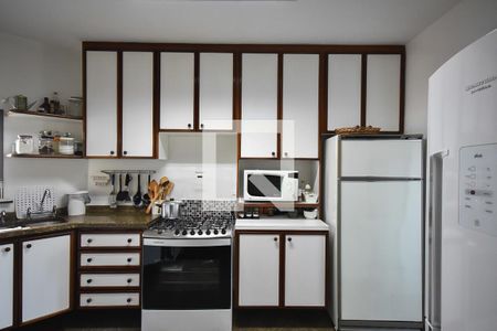 Apartamento à venda com 285m², 4 quartos e 4 vagas Apartamento à venda com 285m², 4 quartos e 4 vagasCozinha