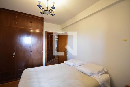 Apartamento à venda com 285m², 4 quartos e 4 vagas Apartamento à venda com 285m², 4 quartos e 4 vagasSuíte 2