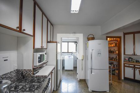 Apartamento à venda com 285m², 4 quartos e 4 vagas Apartamento à venda com 285m², 4 quartos e 4 vagasCozinha