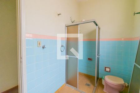 Casa à venda com 400m², 4 quartos e 2 vagasBanheiro 2