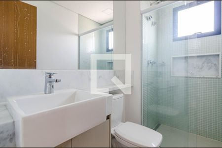 Apartamento para alugar com 67m², 2 quartos e 2 vagas Apartamento para alugar com 67m², 2 quartos e 2 vagasBanheiro da suíte