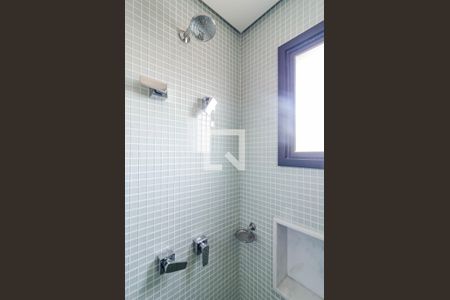Apartamento para alugar com 67m², 2 quartos e 2 vagas Apartamento para alugar com 67m², 2 quartos e 2 vagasBanheiro da suíte