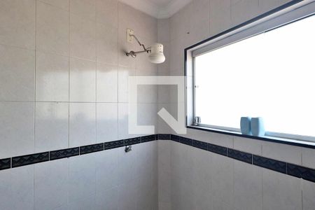 Banheiro da Suíte de casa para alugar com 3 quartos, 300m² em Parque das Nações, Santo André