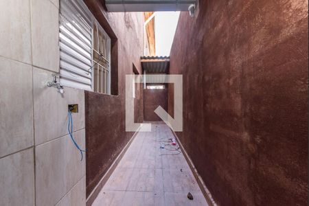 Casa para alugar com 45m², 2 quartos e 1 vaga Casa para alugar com 45m², 2 quartos e 1 vagaLavanderia