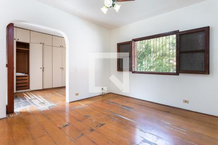 Casa à venda com 5 quartos, 257m² em Jardim Leonor, São Paulo