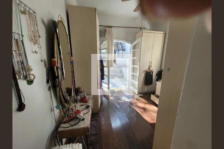 Casa à venda com 3 quartos, 650m² em Pompeia, São Paulo