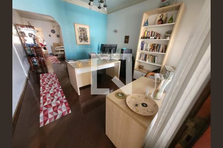 Casa à venda com 650m², 3 quartos e 4 vagas