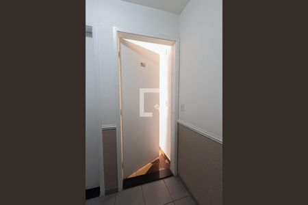 Apartamento à venda com 43m², 2 quartos e 1 vaga Apartamento à venda com 43m², 2 quartos e 1 vagaEntrada