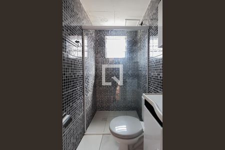 Apartamento à venda com 43m², 2 quartos e 1 vaga Apartamento à venda com 43m², 2 quartos e 1 vagaBanheiro