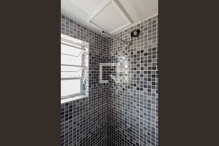 Apartamento à venda com 43m², 2 quartos e 1 vaga Apartamento à venda com 43m², 2 quartos e 1 vagaBanheiro