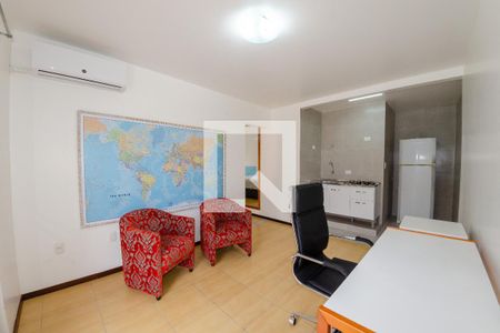 Sala de kitnet/studio para alugar com 1 quarto, 40m² em Santa Monica, Florianópolis