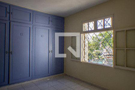 Casa para alugar com 120m², 3 quartos e 2 vagasQuarto 1