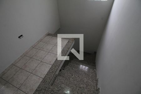Escada de casa à venda com 3 quartos, 163m² em Jardim Brasília (zona Leste), São Paulo