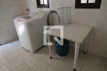 Casa à venda com 163m², 3 quartos e 4 vagasLavanderia