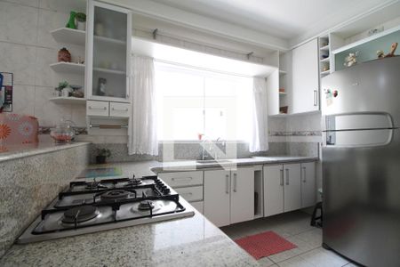 Casa à venda com 163m², 3 quartos e 4 vagasCozinha