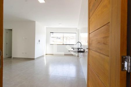 Sala/Cozinha/Área de serviço de apartamento para alugar com 2 quartos, 46m² em Vila Nivi, São Paulo