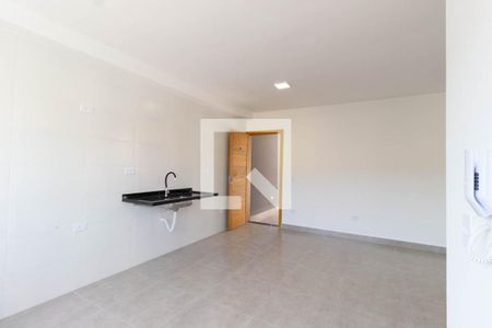 Sala/Cozinha/Área de serviço de apartamento para alugar com 2 quartos, 46m² em Vila Nivi, São Paulo