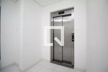 Studio para alugar com 36m², 1 quarto e 1 vaga Studio para alugar com 36m², 1 quarto e 1 vagaÁrea comum - Elevador