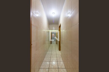 Casa para alugar com 100m², 2 quartos e 1 vaga Casa para alugar com 100m², 2 quartos e 1 vagaCorredor