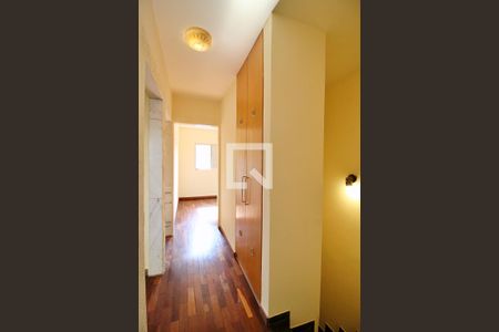 Casa para alugar com 123m², 3 quartos e 2 vagasCorredor