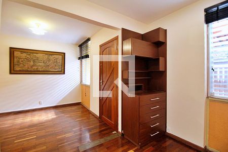 Sala de casa para alugar com 3 quartos, 123m² em Campestre, Santo André